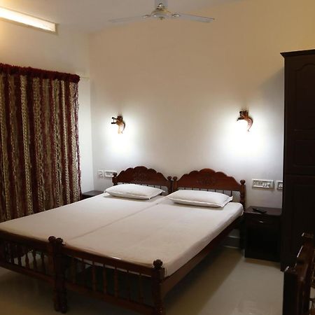 Sangeeth Beach Resort Kovalam Luaran gambar